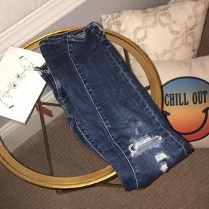 711 Skinny Levis jeans